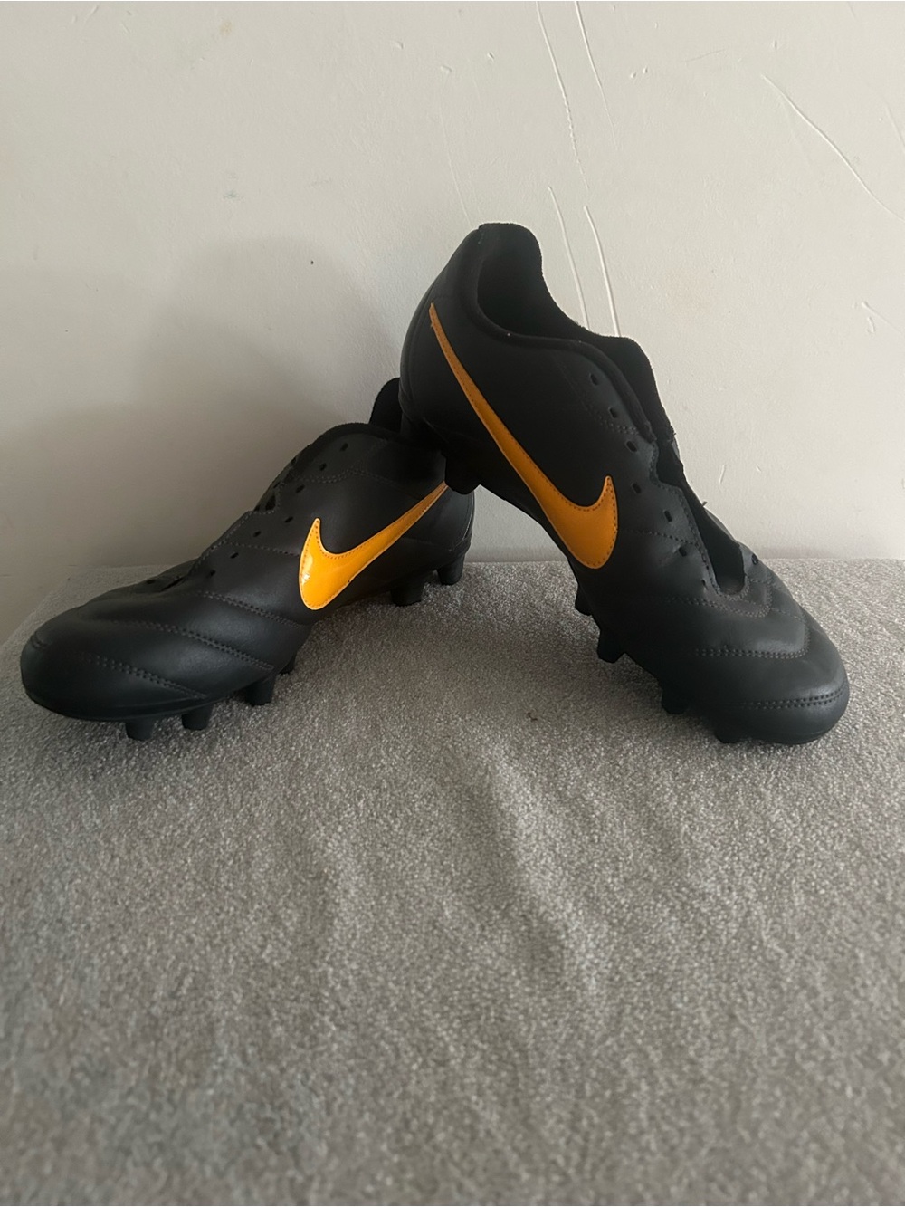 Nike Men's Tiempo Legend IV Soccer Cleats in size 7.5